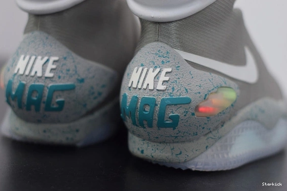 MAG NIKE 0720